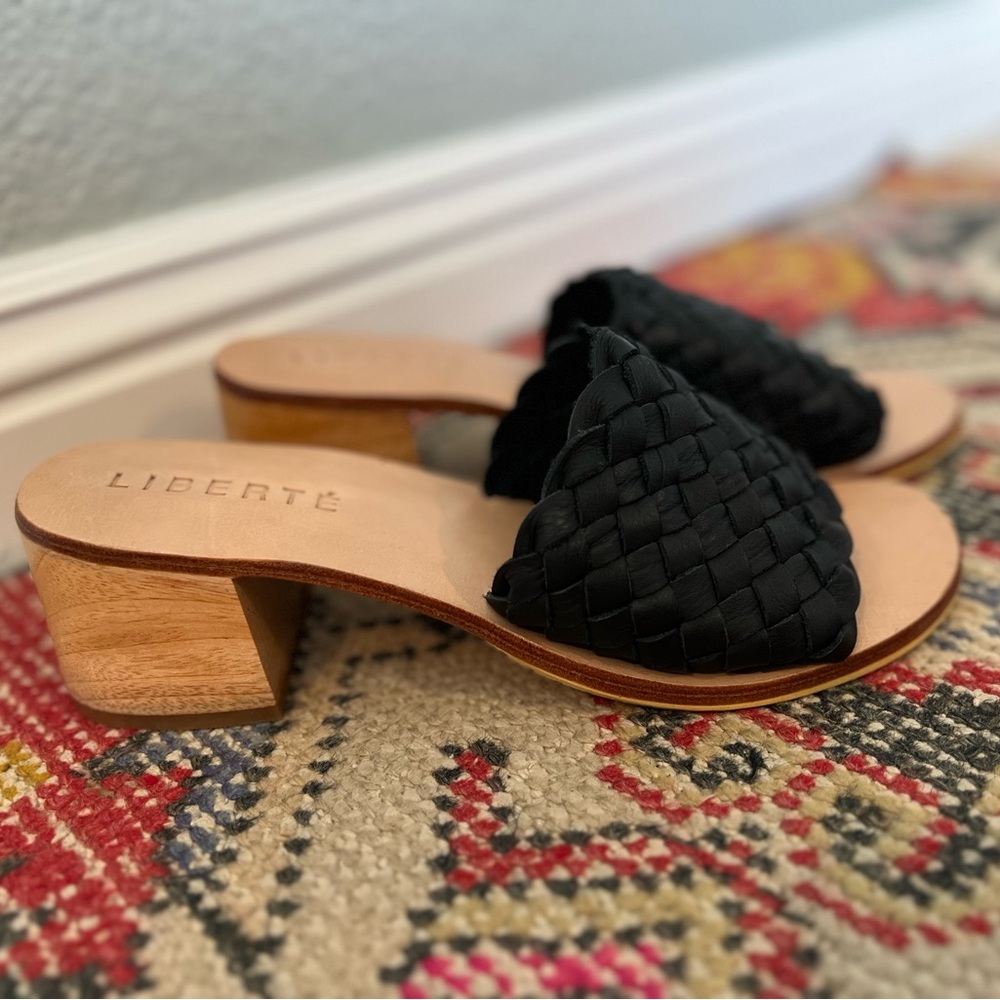 Women's Black Leather Woven Sandal